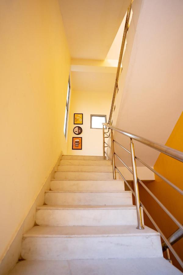Yellow Bells Signature Hitec City Hyderabad Exterior foto